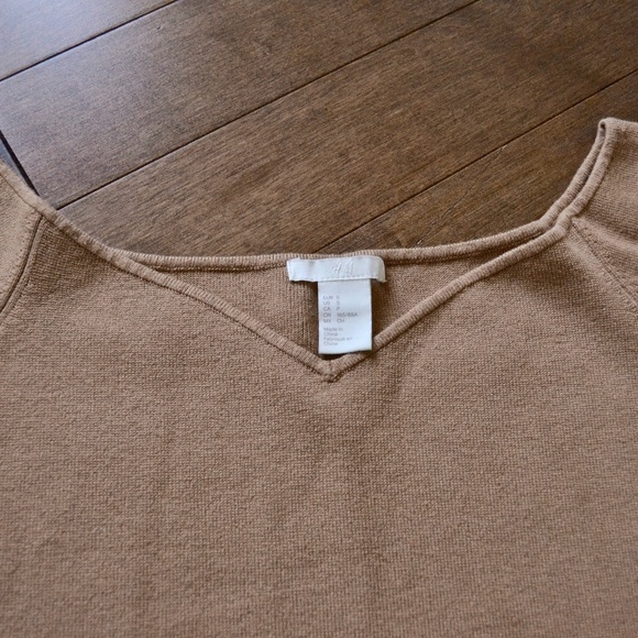 H&M Sweater T-Shirt - Size S - Picture 6 of 6